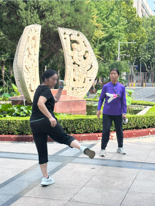 花式毽球的, 谁是最好看, 一开始也有