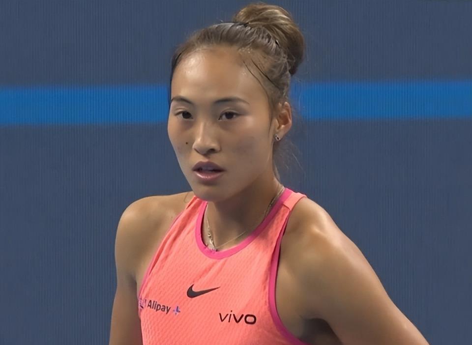 郑钦文晋级, 如果一切顺, 就因为伤病