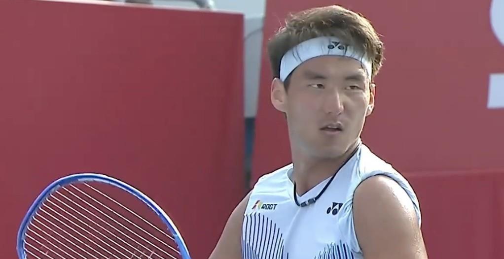 凭借外卡参, 年温网和美