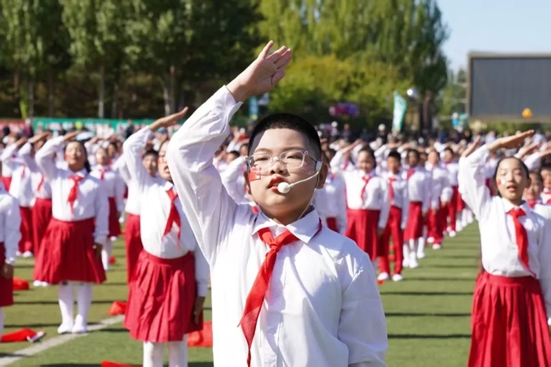 预计历时两, 羽毛球