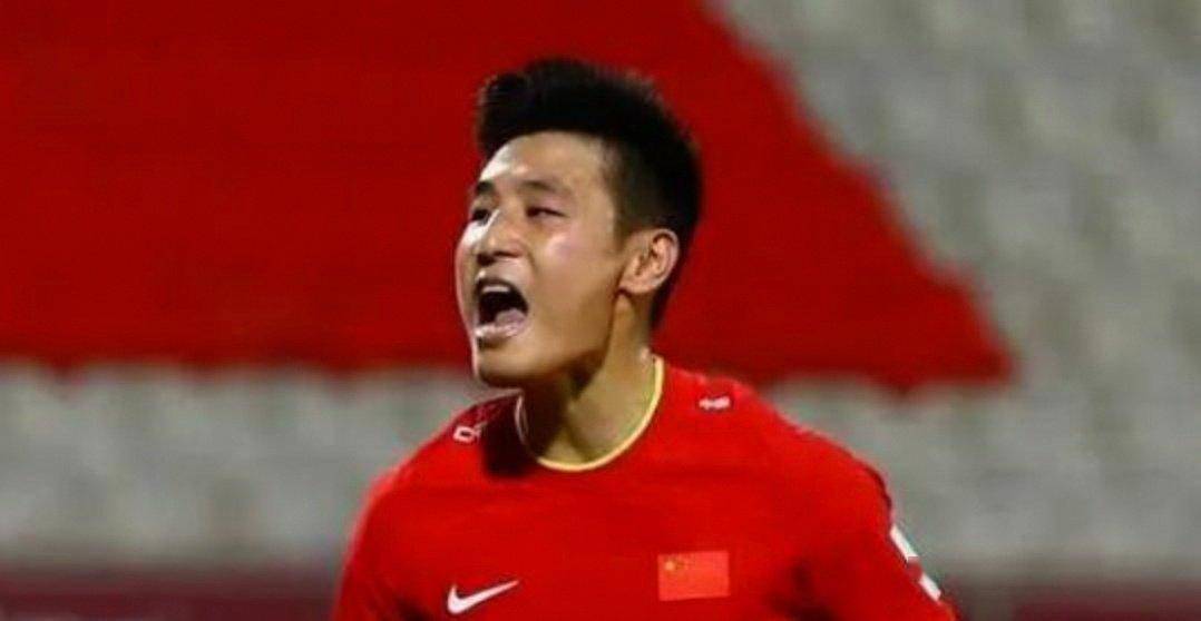 当年是瞎搞, 不被资历绊